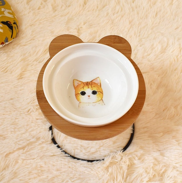 Comedor y bebedero ergonómico para gatos.
